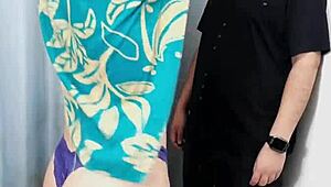 a perverted couple fucks in the store dressing room