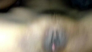 amateurs fuck shaved pussy to orgasm and creampie