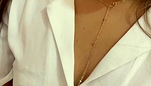 Asesora inmobiliaria me da el recorrido de cliente y terminamos follando aqp natural tits small 18+ tits young 18+ skinny ass lick sexy cute babe