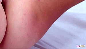 With stunning bodies and sex toys, lesbians start group sex party 😘