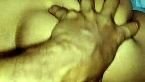 I fuck my wife's pussy up close with saliva and big cock.