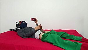 继兄妹在家独处狂干内射？