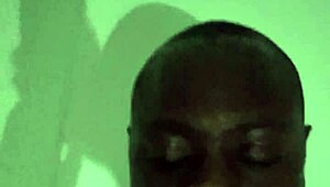 New meme lets you cum into my room endlessly