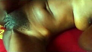 i couldn't resist fingering my wet pussy in bed