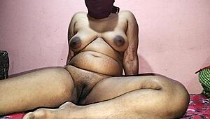 继母喂伟哥狠操继子！屁眼狂射！