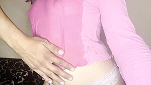 stepmom gets wet from slobbery cunnilingus