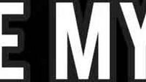 massagista gostosa deepthroats big cock until gagging on client