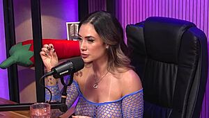 This busty Latina hottie really wants anal sex, no matter what it takes in California.