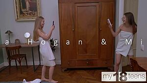 Petite girls kissing and fucking their pussies