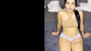 Mary，这18岁拉丁骚货痴迷口交在她首次试镜？