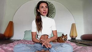 Tutorial Comparing Foreskin And Circumcised Penises With Roxy Fox