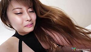 巨乳基木美樹热辣做爱先高潮😍