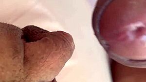 giving to the big dick in backyard 😈 muscular bodybuilder action