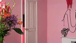 Hot Cougar Milf Engages in Rough Lesbian Muff Diving