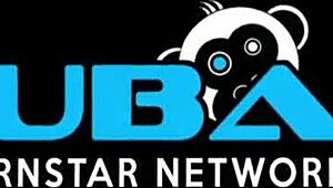 Hot Nadia White stuffs her holes with ripe bananas