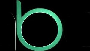 Emma Mae穿高跟鞋自慰到高潮😍