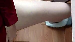 My classmate and I masturbate under the desk in class