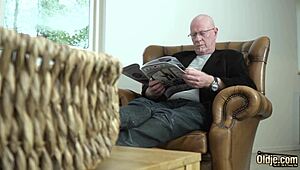 Old Man Gives Sexy Teen 18+ Hardcore Pussy Fucking And Cumshot In Mouth