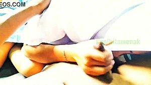 Indonesian couple in homemade sex with handjob and CUMSHOT compilation