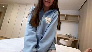 i jump on stepdad until he creampies me