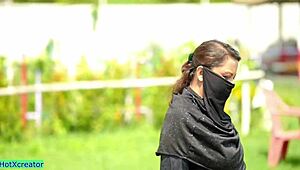 Indian Muslim Bhabhi Sucks And Gets Assfucked By Choto Dada