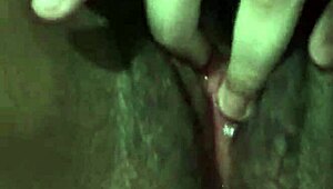 teen rubs herself with dildo in solo masturbation session