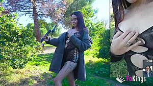 Allison Sweet街头露奶