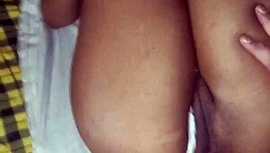 que descaro de paso que mi padrastro me coje el culo me graba y lo publica