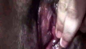 teen rubs herself with dildo in solo masturbation session