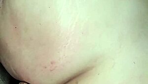 QUE RICO PAPI ME GUSTA DARME CON MI DILDO Y VENIRME A LLUVIA DE SQUIRT?