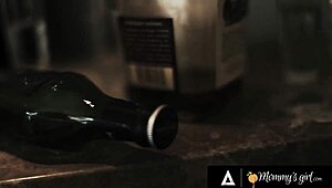 Cherie, lick my pussy now!