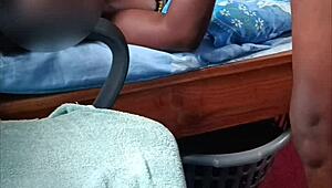 真实非洲业余夫妻巨量颜射全片