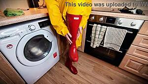 Give Me A Cum And Piss Party!