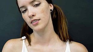 starshine asks, 'want to see me deepthroat this cock?'