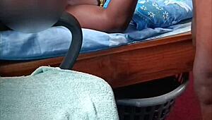 真实非洲业余夫妻巨量颜射全片