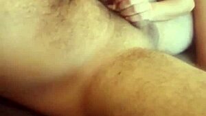 Novinha Gostosa Mamando A Piroca E Piscando A Bucetinha