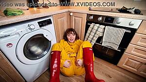 Give Me A Cum And Piss Party!