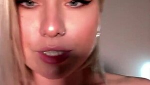 Having fun alone on camsoda streamer again