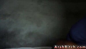 Arab teen dropping that ass 23km outside the base 😍