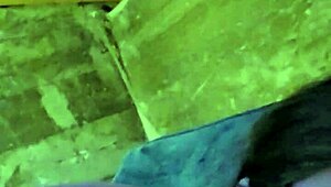 curvy bbw amateur tries solo dildo for first time