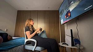 Teenagers say, We can't be alone without exploring our bodies