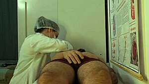 Ereção Durante Consulta com a Enfermeira