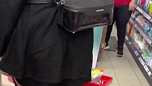 i gived her a sloppy deepthroat footjob and rimmed her ass after she flashed in public and blew me in the elevator