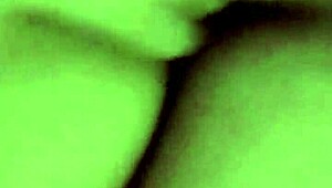 说服墨西哥制服辣妹操完再中出真宅男