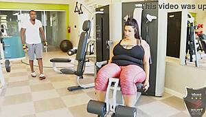 Rome major fucks her throat, chunky Sofia Rose loves BBC