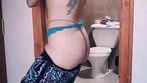 Sexy teacher in southern Chile swallows cum and takes semen fully