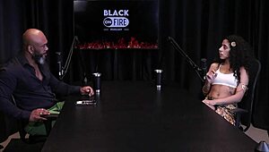 Gosta de sentir o pau entrando, come�ou a cobrar pela sua paci�ncia, tirava foto pelada pra tocar siririca e prostitui��o � pra quem gosta de gente - bibi hourani watch on sheer red