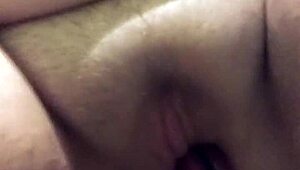 Fat Lesbian Gets Fingered and Cums Hard 😍💦