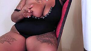 My sexy bbw stepdaughter explores her curves