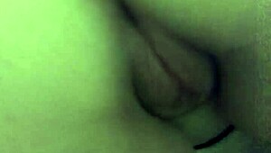 Fat Lesbian Gets Fingered and Cums Hard 😍💦